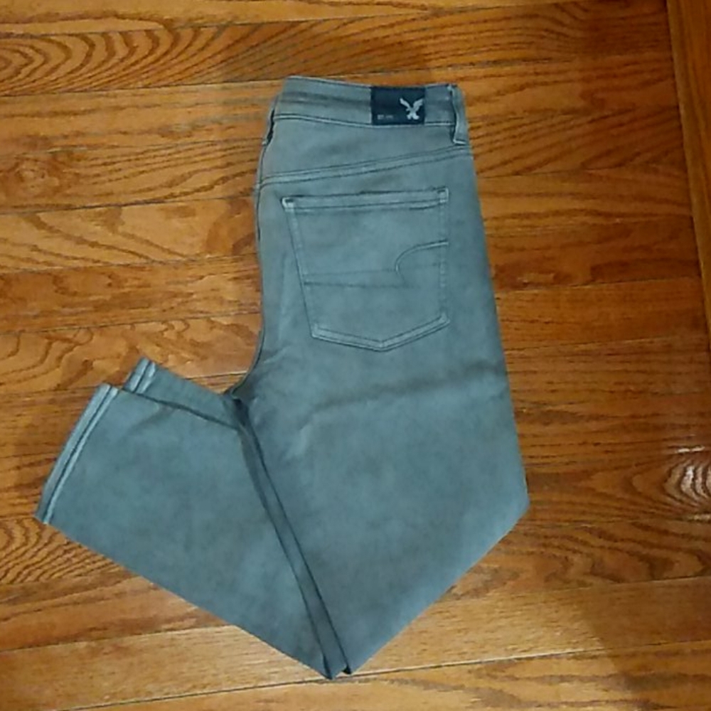 American Eagle crop jeans